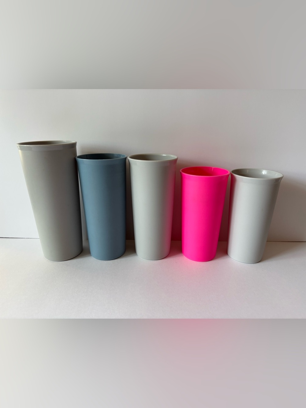 Tupperware Cups lot of 5
